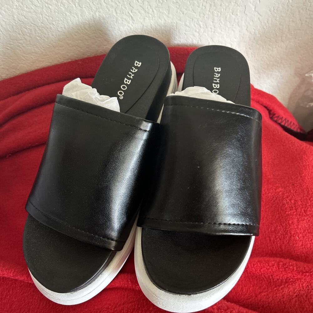 Women’s Akira Bamboo Black Shoes New 7 1/2 